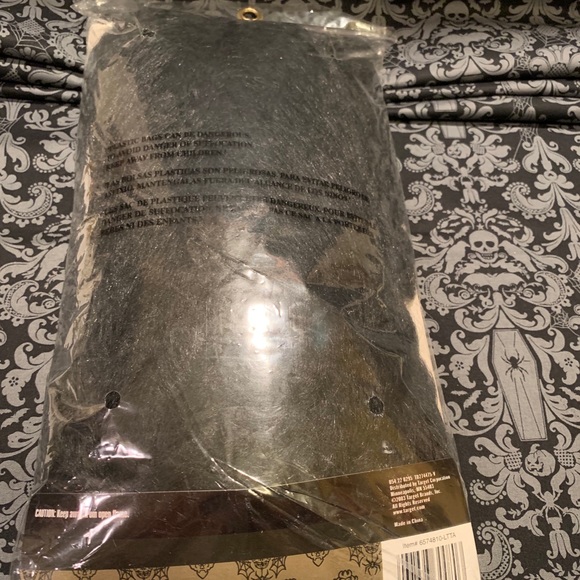 HALLOWEEN RASTA WIG. - Picture 5 of 9